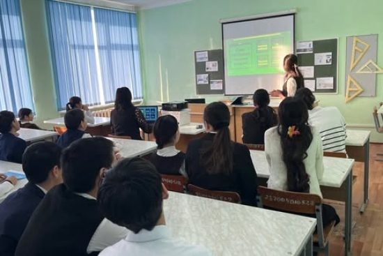 9–11 сынып оқушылары арасында «Ауыл шаруашылығындағы су үнемдеу технологиялары және су тасқынының алдын алу жолдары» тақырыбында сынып сағаты өткізілді. Іс-шараның мақсаты – оқушылардың су ресурстарын тиімді пайдалану, өңірлік экологиялық қауіпсіздік және